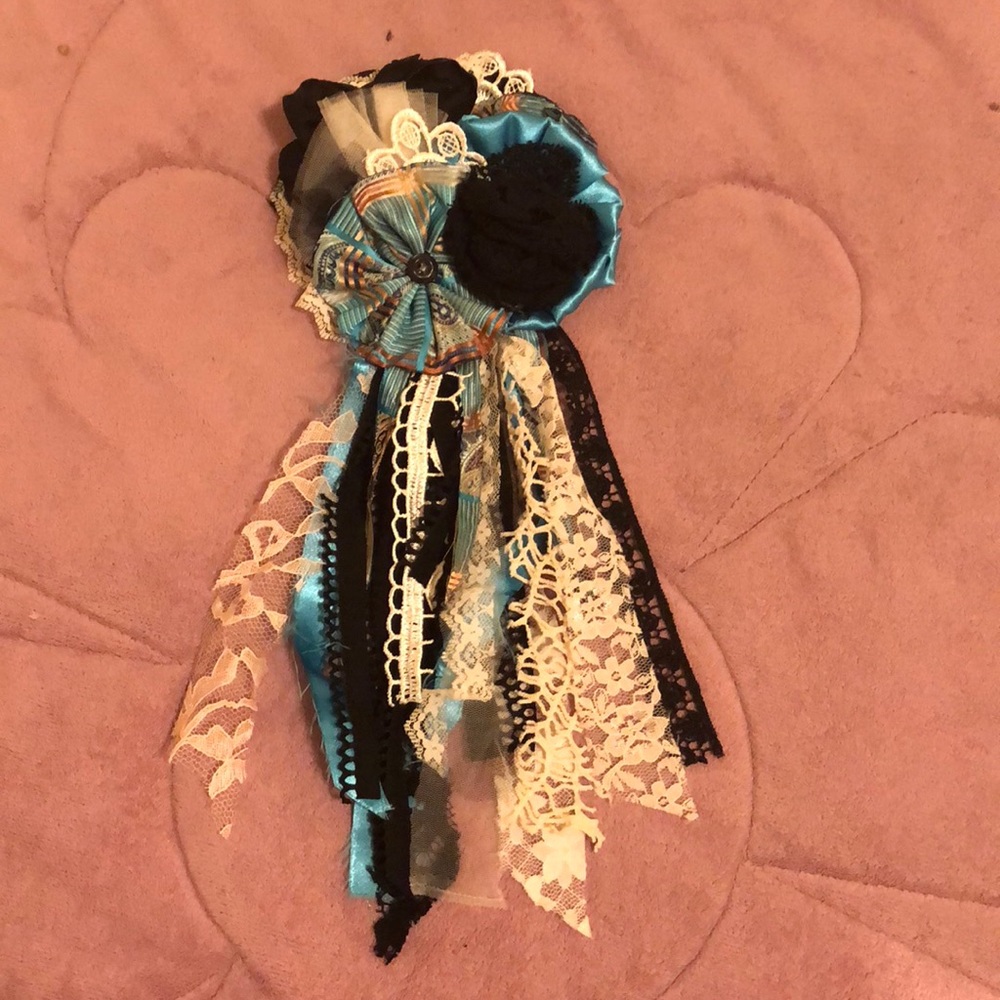 Flower pin!